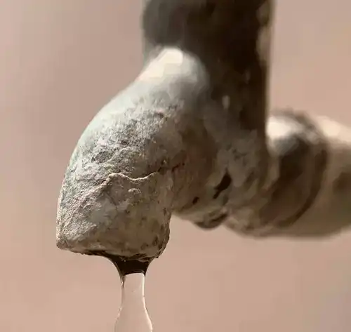 آب سخت: مشکلات و روش های مقابله با آن در تصفیه آب